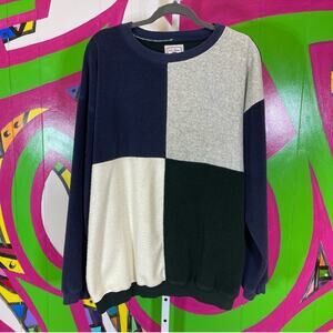 N.E. Wear, Vintage Pullover Sweatshirt. Size Large. In excellent condition!